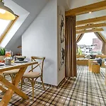 Ξενοδοχείο με διαμερίσματα Visitzakopane - Bajka Ζακοπάνε